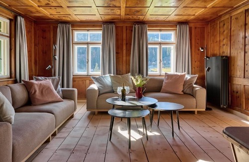 Klosters-Serneus House | Haus Im Boden - Vacation in architectural monument