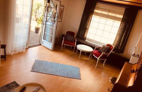 Elten Apartment | Haus im Garten „zentral und doch sehr ruhig“