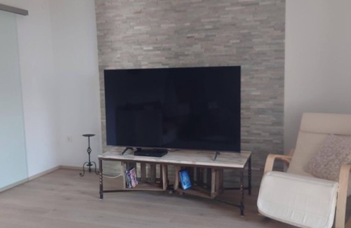 Bruchweiler-Baerenbach House | Haus Keschdekobel - vacation home, shower and bath, WC, 3 bedrooms