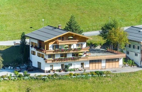 Damuels House | Haus Margrith Alpenblick Appartements