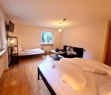 Jerzens Bed & Breakfast | Haus Marinus