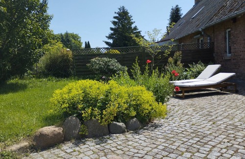 Am Salzhaff House | "Haus Seegang" approx. 100 sqm, close to the beach and with a large garden