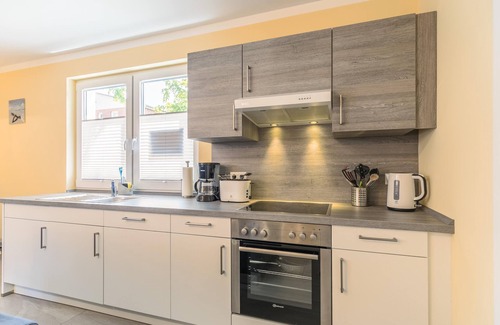 Busum Apartment | "Haus Stadtvilla Whg. 1". Central vacation apartment for 2 people