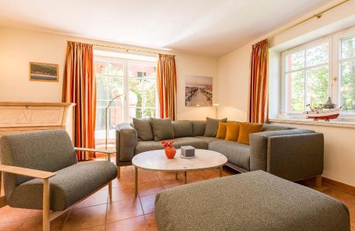 Ostseebad Ahrenshoop Apartment | Haus Strandeiche 01
