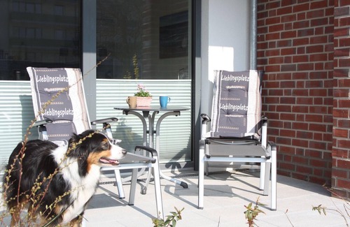 Busum Apartment | Haus Strandläufer- vacation apartment for 2 people with pet