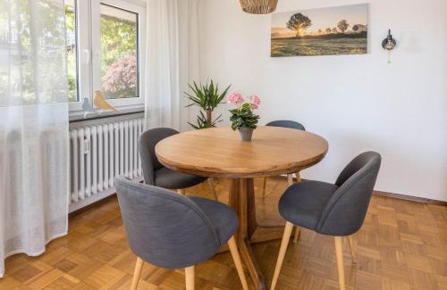 Gaienhofen Apartment | Haus Unterseeblick - Rosengarten