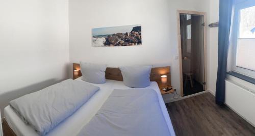 Alt-Travemunde/Ronnau Apartment | Haus Urvasi