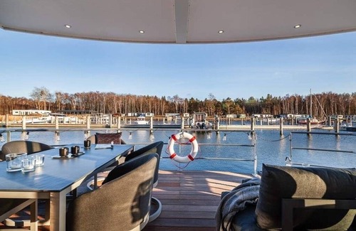 Peenemuende Apartment | Hausboot für 4 Gäste mit 45m² in Peenemünde