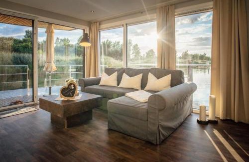 Klitten Boat Rental | Hausboot Grasshopper