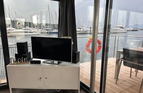 Laboe Boat Rental | Hausboot in Laboe an der Kieler Foerde