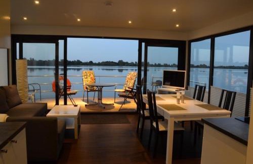 Vynen Boat Rental | Hausboot Key West Xanten