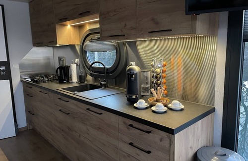 Kaßlerfeld Boat Rental | Hausboot Lore