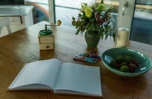 Klitten Boat Rental | Hausboot Paradise