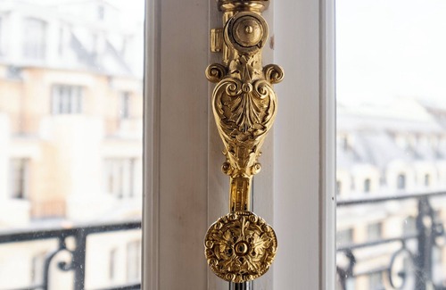 8th Arrondissement Apartment | Haussmannian Heights, by Veeve