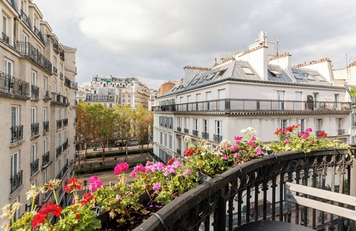 Pigalle Apartment | Haussmannian Pigalle/Sacré-Coeur apartment
