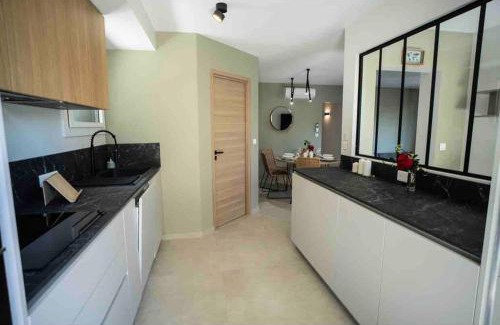 Saint-Raphael Apartment | Haut de villa de charme - 3 chambres 6pers