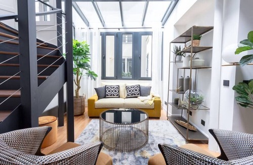 Porte-Saint-Martin Apartment | Haut-Marais Veranda loft Climatise 4ch/3sdb