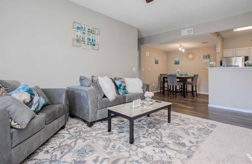 Houston Apartment | Have a Quality Tyme in a Stylish 1 Bedroom