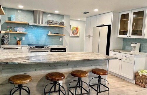 Murex Lakes Condo | Have a Shelluva Time at this 3br/2.5ba near beach