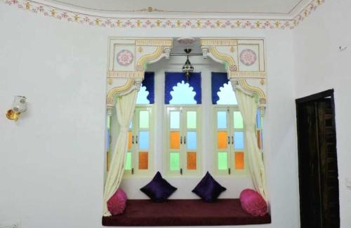 Udaipur District Bed & Breakfast | Haveli near the lake