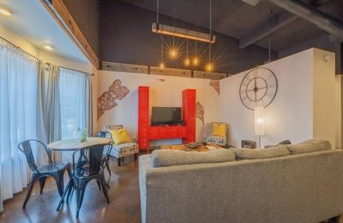 Demorest Apartment | Haven at Hazel ~ Downtown Studio
