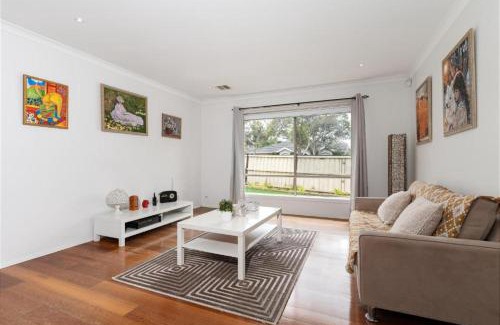 Narre Warren South House | Haven Home Art Spring