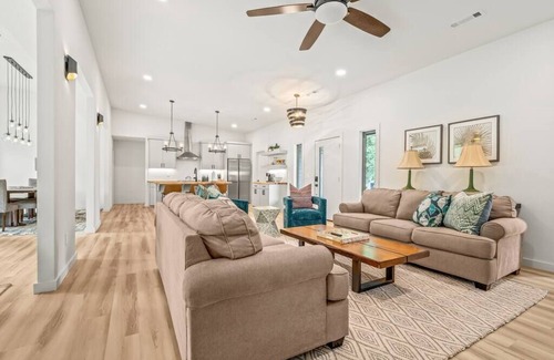 Prairie Creek House | Haven House Summary: