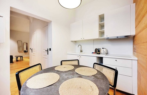 Chaussee-d'Antin Apartment | Haven of peace-2BR/4P- Opera Garnier/Madeleine
