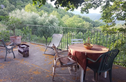 Saint-Laurent-le-Minier House | Haven of peace in the heart of nature in a Cévennes family home