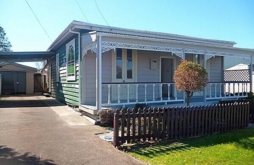 Whitianga Cottage | Haven on Hannan - Whitianga Holiday Home