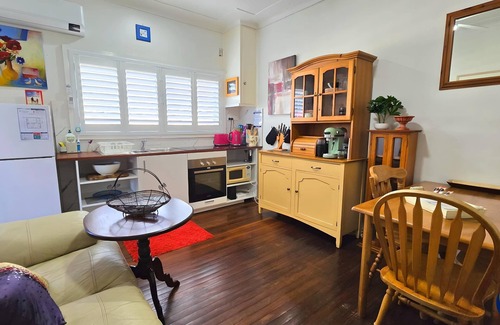 Cronulla Apartment | Haven Retreat: Walk to Beach & Cronulla Golf Club - Sleeps 3