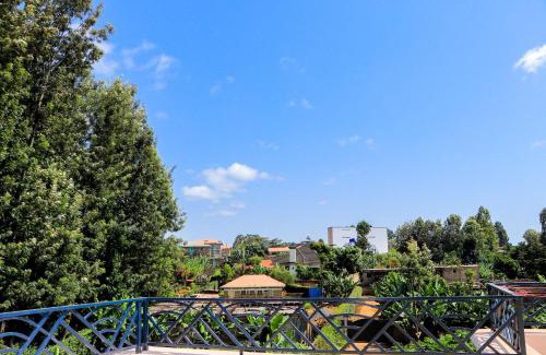 Meru Cabin | Haven Suites Bnb - Runogone