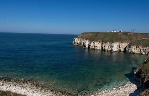 Flamborough Cabin | Haven Thornwick Bay - kestrel quays