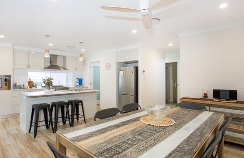 Callala Beach House | Havenwood - Pet Friendly - Spa & Community Pool