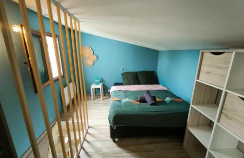 Saint-Quentin-en-Yvelines Apartment | Havre de Paix avec Jardin privatif et Parking Gratuit à 15 min de Versailles