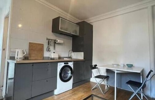 Quartier de la Goutte-d'Or Apartment | Havre de Paix - Rue Doudeauville Paris 18 - near Metro Chateau Rouge