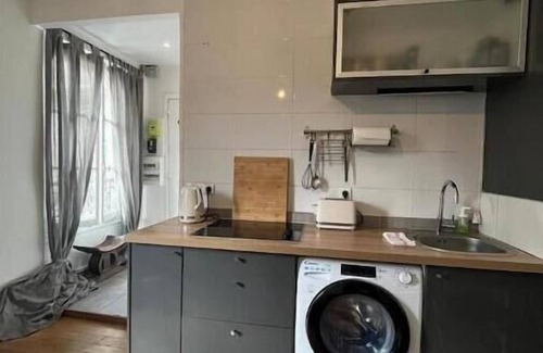 Quartier de la Goutte-d'Or Apartment | Havre de Paix - Rue Doudeauville Paris 18 - near Metro Chateau Rouge