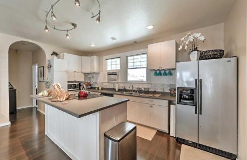 Hilo House | Hawaiian Hideaway with Yard Less Than 2 Miles to Hilo Bay!