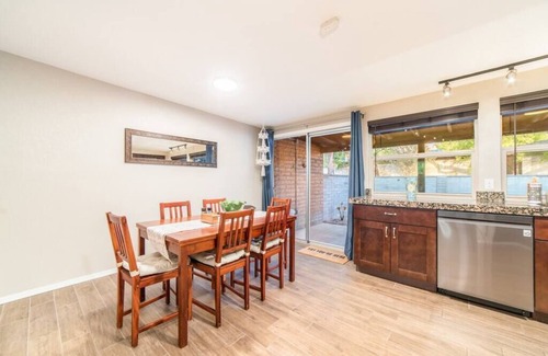 Oro Valley House | Hawaiian Inspired 3BR: Relaxation Near Events!