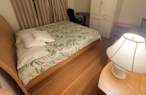 Diamond Head - Kapahulu - St. Louis House | Hawaiian private Room in great location Kaimuki