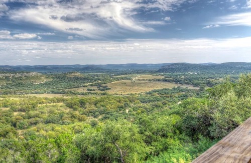Concan House | Hawk's Ridge @ Frio River Vacation Rentals