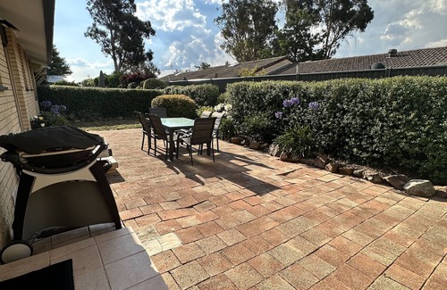 Hawker House | Hawker BnB - Pet Friendly - All pets are welcome