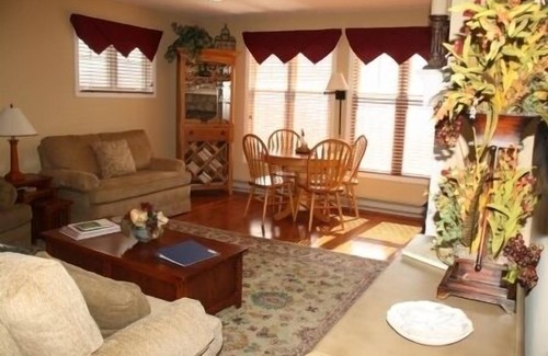 Seven Devils Condo | Hawks Peak South 221 - Close to High Country Attractions, level entry, Grandfather mountain view - Last minute Discount available- discount included in online quote