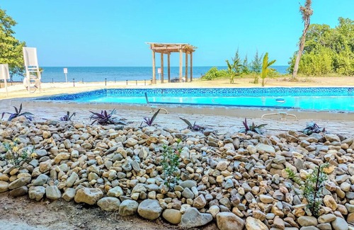 Hopkins House | Hawkz House Unit 1: Stunning 1-bedroom unit with WiFi, AC, and pool