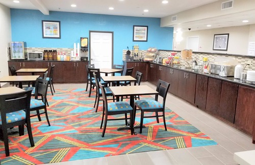 Irving Hotel | Hawthorn Suites by Wyndham Irving DFW South
