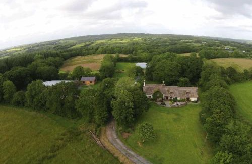 Beaworthy House | Hay Meadow Farm, Cosy Thatched Holiday Cottage