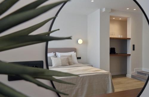 Plaka Hotel | Haya Athens Loftie Suites