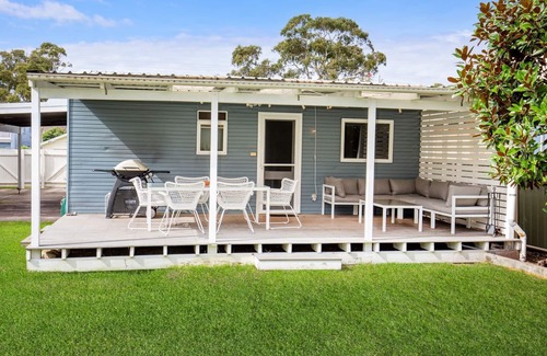 Callala Beach House | Hayes @ Jervis Bay - Pet Friendly Award Winner - 4 Mins to Beach