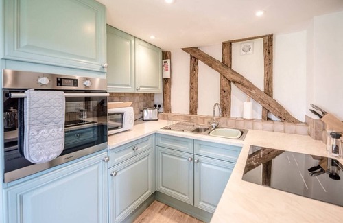 Saxmundham Apartment | Hayloft at Valley Farm Barns, Snape