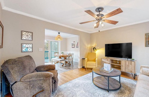 Eureka Springs House | Haysy Hollow